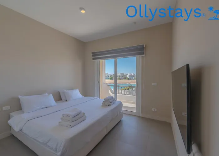 Ollystays Luxury 4br Villa, Heated Pool, Joubal Lagoon View ! Villa