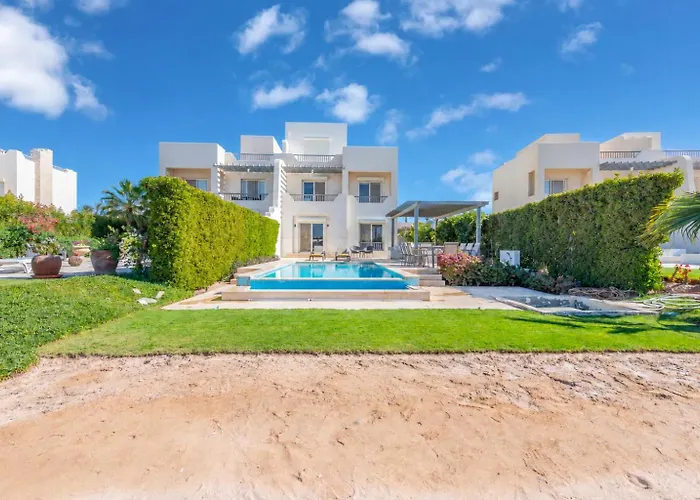 Ollystays Luxury 4br Villa, Heated Pool, Joubal Lagoon View ! Villa *