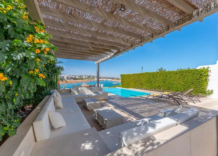 Ollystays Luxury 4br Villa, Heated Pool, Joubal Lagoon View ! Villa